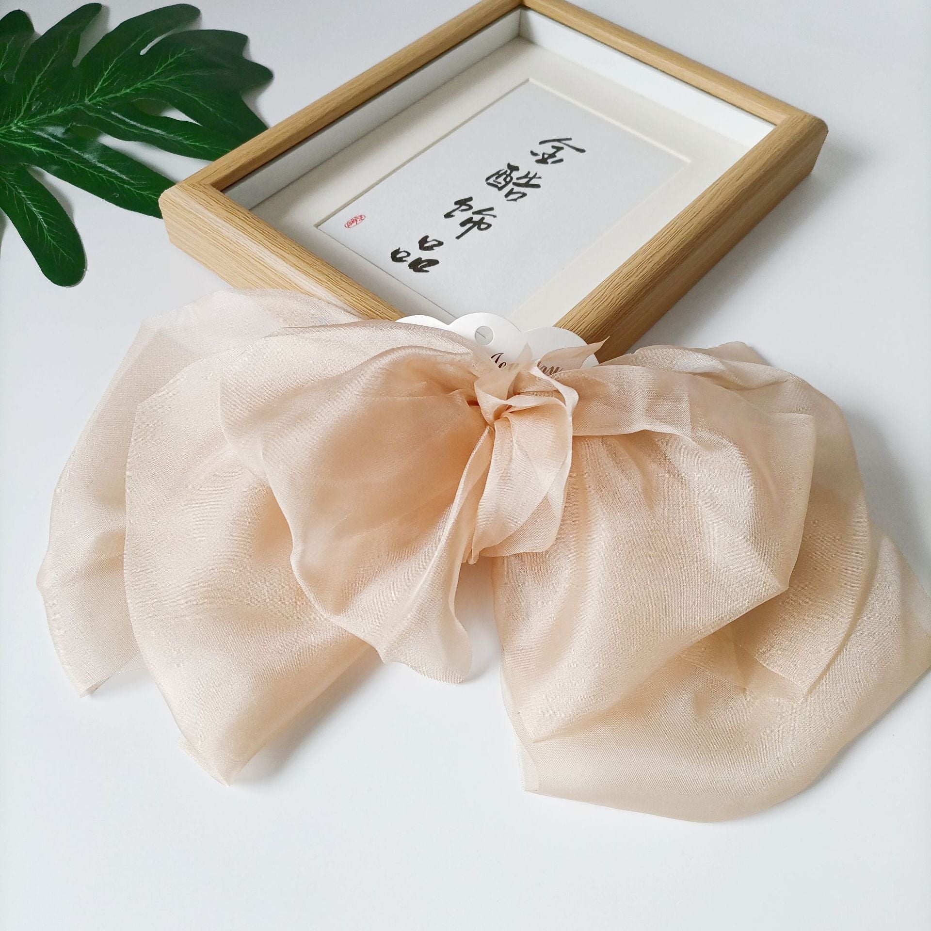 Wholesale Chiffon Gentle Butterfly Spring Hairpin